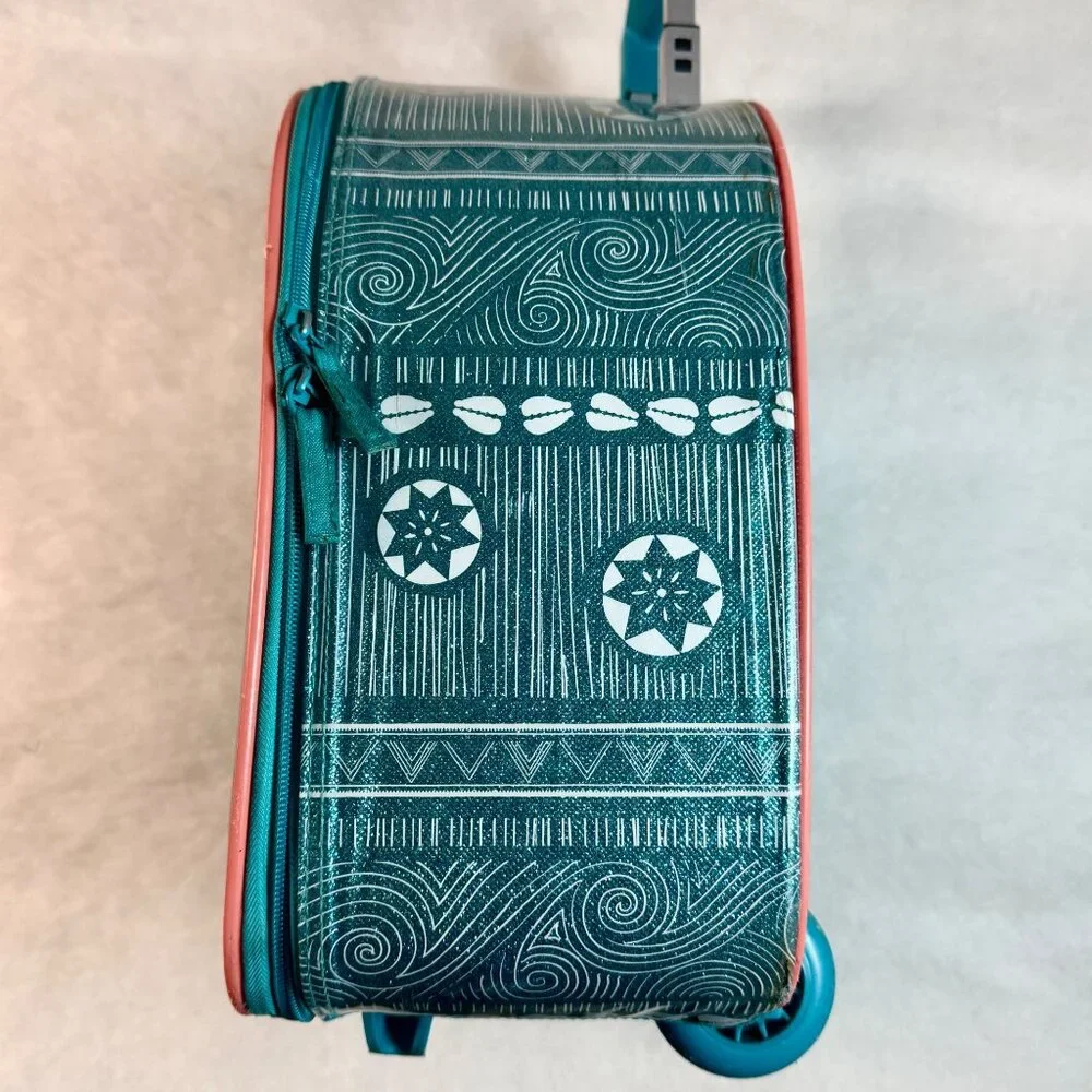 Disney Moana & Maui Kids Rolling Suitcase – Carry-On Luggage –‎ Used with Wear
